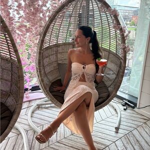 Elegant White Lace Strapless Dress